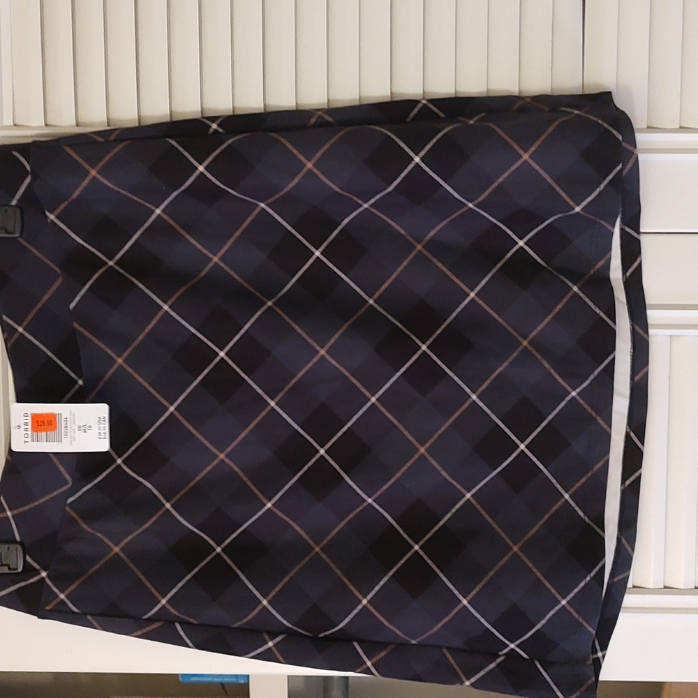 Torrid plaid skirt